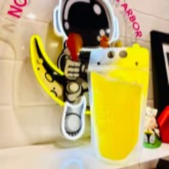 Pineapple Frozen Slushie Zip.